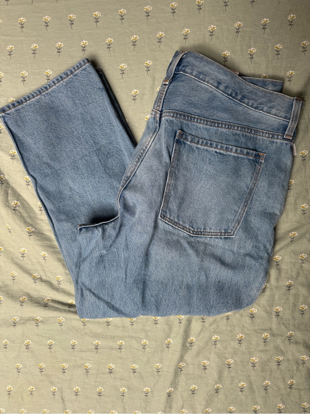 Old Navy Medium Blue Relaxed Fit Jeans